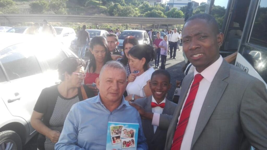 Ganador libro una familia feliz